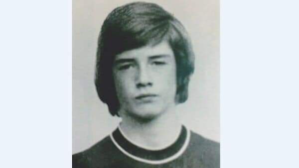 SEFFLisnaskea's tweet photo. Remember Rory Gormley, 14, RC, murdered on 27/11/72. He was being driven to school by his father when UVF gunmen opened fire on their car at the jn of Downing &amp; Ariel Sts in the Shankill Rd area.

3 different weapons were used. Because the army had closed off the main road, the.. https://t.co/EWawzqU5bK
