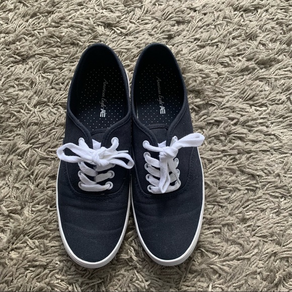sunnieimorrison's tweet photo. So good I had to share! Check out all the items I'm loving on @Poshmarkapp #poshmark #fashion #style #shopmycloset #nautica #americaneagleoutfitters: https://t.co/KJy5Gh6YP0 https://t.co/kBaXH6q0Yf