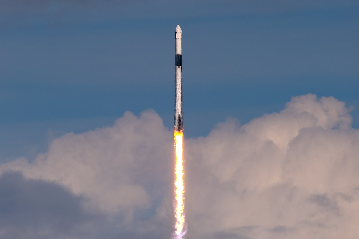 SLDelta45's tweet image. With our 52nd launch of the year, we&apos;ve averaged one per week with over a month left to go! Congratulations to SLD 45, SpaceX &amp;amp; NASA, on the successful launch of CRS-26. This launch provides vital support for the ISS &amp;amp; we are proud to assist in this mission. #SetThePaceForSpace