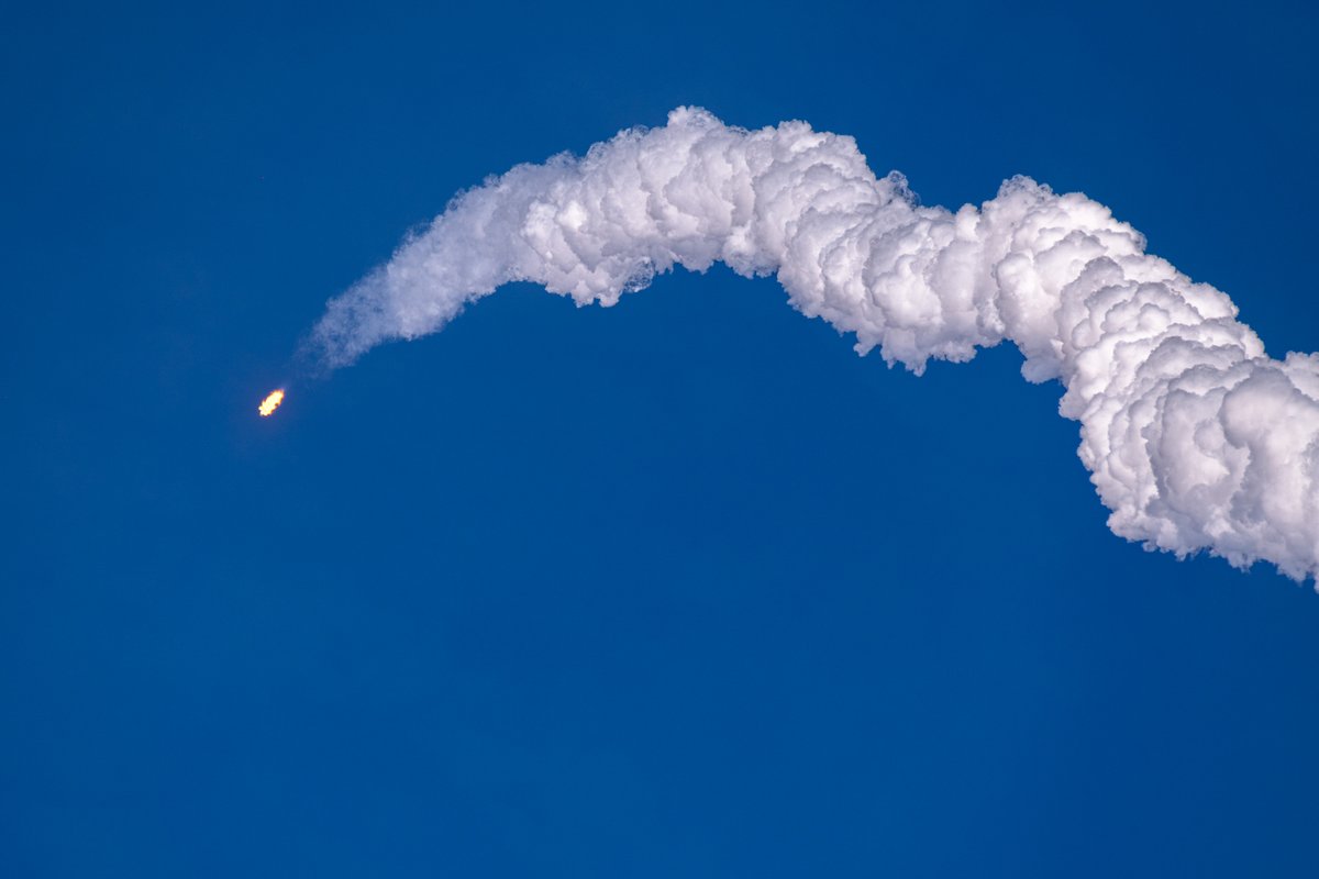 SLDelta45's tweet image. With our 52nd launch of the year, we&apos;ve averaged one per week with over a month left to go! Congratulations to SLD 45, SpaceX &amp;amp; NASA, on the successful launch of CRS-26. This launch provides vital support for the ISS &amp;amp; we are proud to assist in this mission. #SetThePaceForSpace