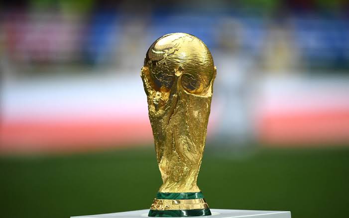 samabdiosman's tweet photo. A voir l'euphorie dans les stades ou dans les rues à chaque victoire,je forme le voeux qu'à 🇩🇯,1 de ces jours, nous puissions vibrer avec nos #Requins dans 1 #CoupeDuMondeFIFA? Réalité ou illusion? A moins que nous soyons condamner à supporter éternellement les autres..#Djibouti https://t.co/ANRQST1i5c