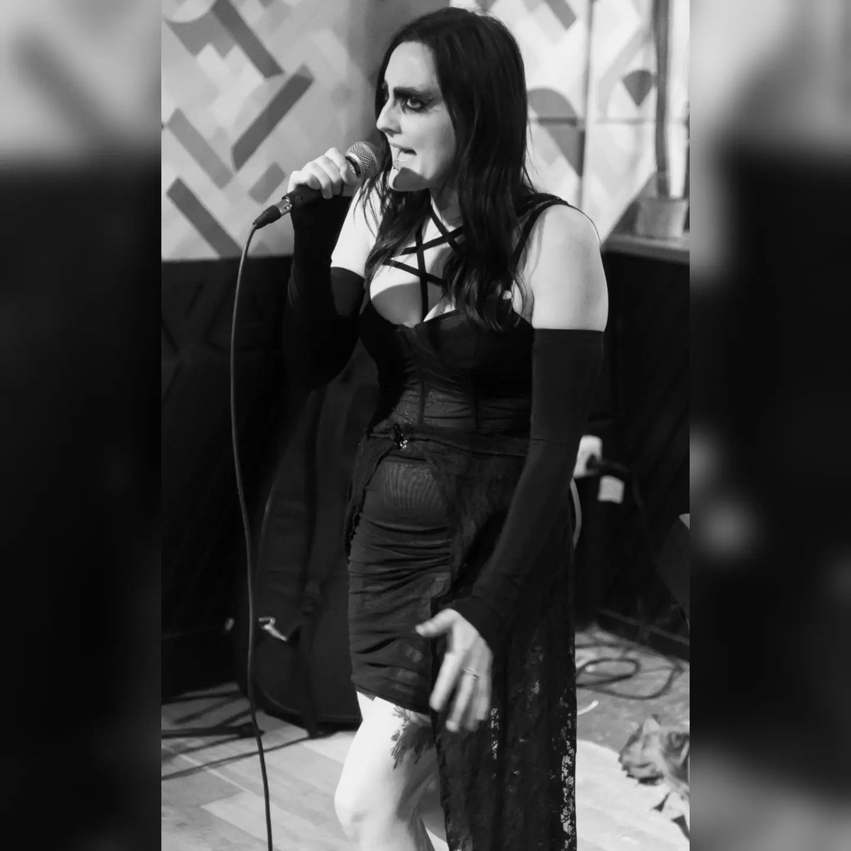 catherineelms's tweet photo. Still searching for the right words to sum up Friday's album launch party, but let's start with THANK YOU. Thank you everyone who came, thank you for being the most supportive audience, and for revelling in my weirdness 🥰

&amp; huge thank you to @LongleyRoy for the fantastic photos https://t.co/iY2Aw5oI3G