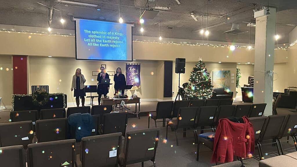 Lakeside Community Church tweet media