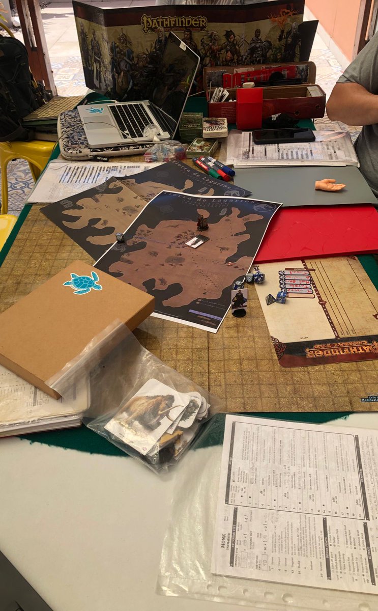 GamesofTurtle's tweet photo. #Got, role playing!!!
#unboxing the materials.
For #Siegfried!!!
#fantasyart #gamesofturtle #EEUU #rpg #dungeonsanddragons #DnD #art #Andalas #Argentina #TTRPGs #animation #pathfinder #pathfinder2e #5ed #underdark #Brotherhood #swordandsorcery https://t.co/FBLfd0mcOb