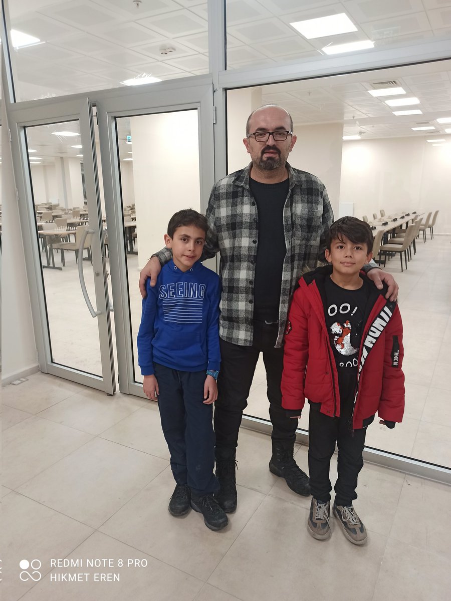 herenster's tweet photo. Satranç Federasyonu tarafından düzenlenen Denizli İl Birinciliği turnuvasında Öğrencilerim Ali Mete Ün ve Muhammed Utku Ün 6 da 4 yaparak büyük başarı elde ettiler. Sizlerle gurur duyuyorum çocuklar.  👍👏👏👏 @totak2066 @DenizlideO @AysegulGuzel11 @msalihsaginc @halkegitim @ay https://t.co/FWx7laTUM4