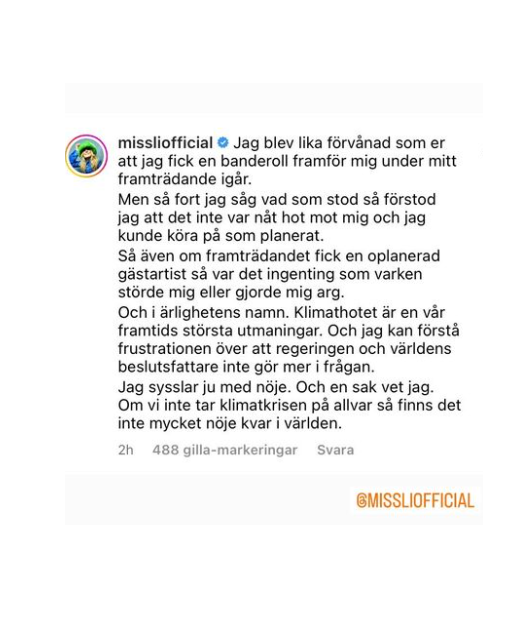 vatmarker's tweet photo. Miss Li,
DU ÄR BARA SÅ COOL! 💛💛💛 COOL! Vilken färgmatchning.

#hälsagud #tele2arena #idol #tv4idol #TV4Idol #tv4Idol #TV4idol #idoltv4 #IdolTV4 #missli #klimat #idolfinal #tv4 #fredagsmys @TV4Idol https://t.co/Xeua3dN2fe