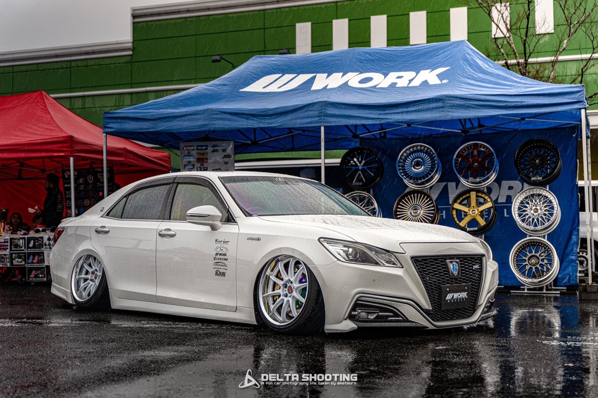 autoplanner2's tweet photo. VIPSTYLE MT
@workwheelsjapan ブース
#Emotion #ZR102P 装着し弊社エアロを纏った21クラウンを展示頂きました♪
弊社 @ps_duex2 ブースには
#ZEAST #BST2 を装着し弊社エアロを纏った18クラウンを展示致しました🤗
#Ps
#Duex
#workwheel
#ideal
#luccini
#vitour
#tdemend
#cusco https://t.co/pb9n1HVqKg