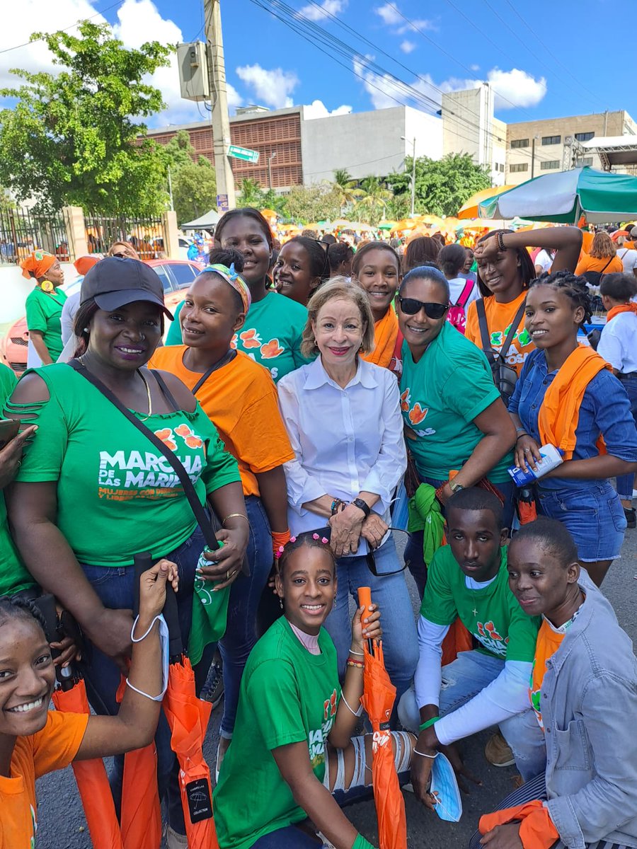 Las compañeras de Mata Mamon de SDN, en la marcha de las mujeres