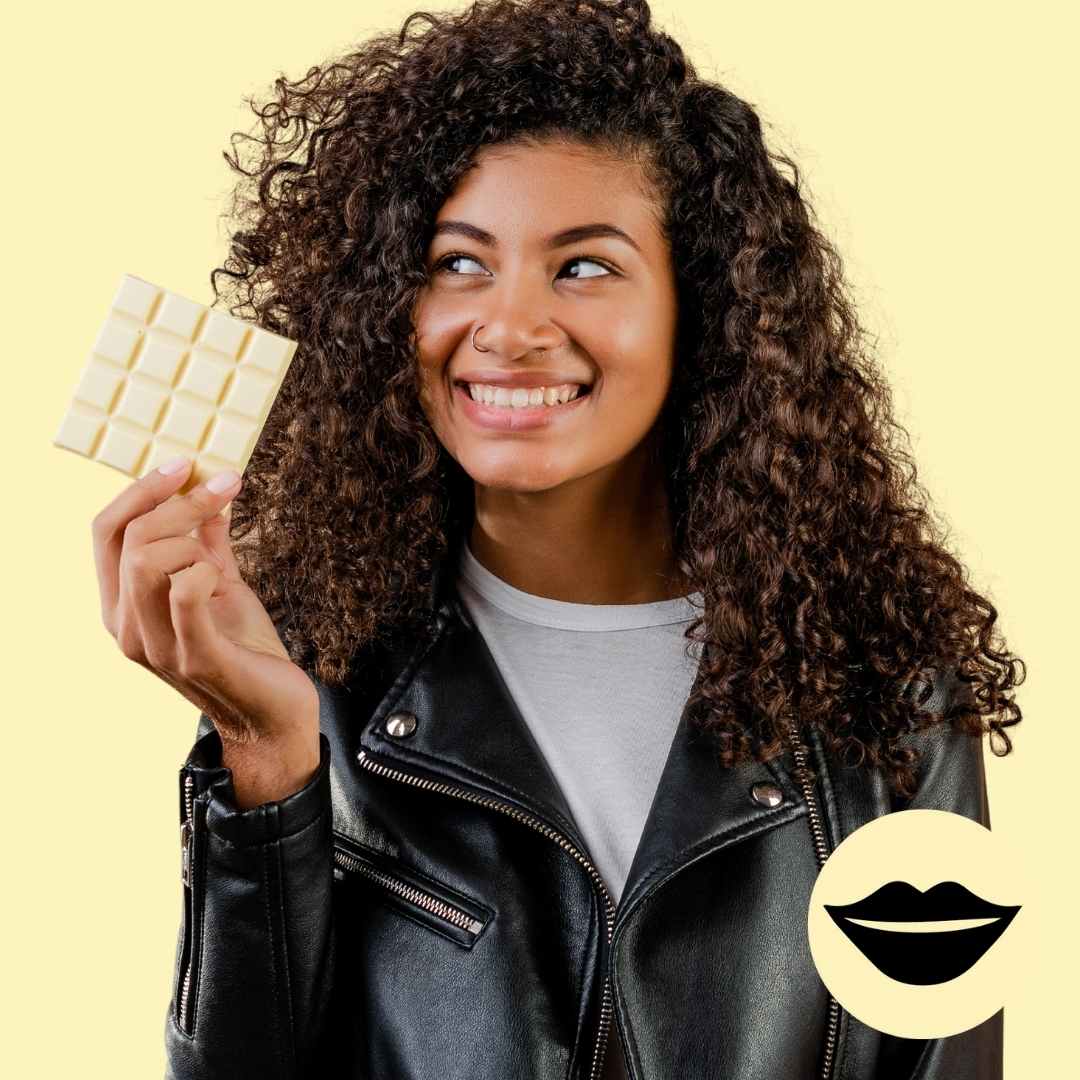 Our Almond White and Dark 70% chocolate will be back in stock very soon. Until Tuesday night at midnight you get 10% off pre-orders. Automatically applied at checkout at eatscoundrel.co.uk. Link also in bio. Hurry!