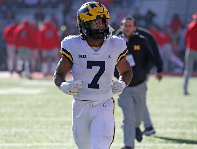 Park3rC's tweet photo. Donovan Edwards vs Penn State and Ohio State this year:
-38 Carries
-419 Total Yards
-4 TDs
-10.2 YPC 🤯🤯🤯
-2 blowout wins
Big. Game. Wrecker. https://t.co/5Urk2AHqj5