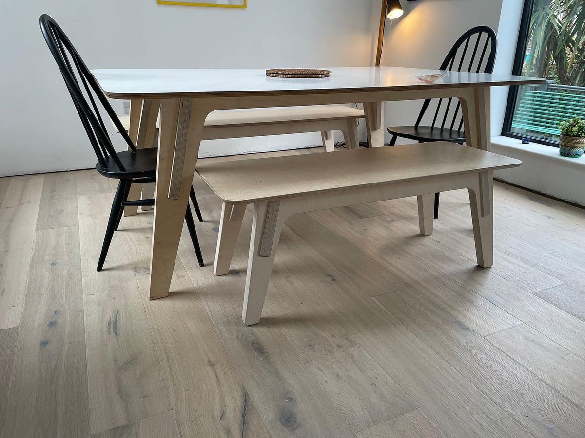 GreyspaceFloors's tweet photo. Recently completed ☑️ 

Engineered oak plank boards 🤩

#plank #plankfloor #mixwidthflooring #engineered #engineeredoak #engineeredflooring #flooring #flooringgoals #realwood #realwoodflooring #parquet #wood #periodflooring #installation #flooringideas #flooringinstallation https://t.co/BclkLpqHHg