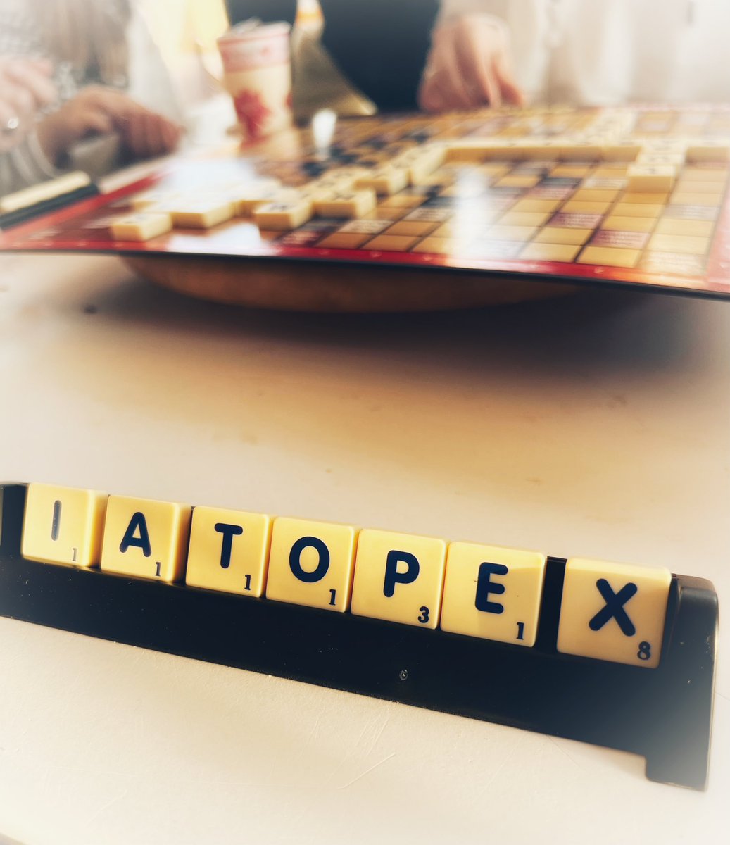 SandraHijano's tweet photo. Domingos de #scrable 🧩 https://t.co/ZUOLr6K7nP