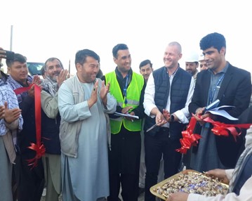 Tack så mycket to <a href="/DanielZetterlu1/">Daniel Zetterlund</a> from <a href="/SIDA/">Sida</a>, the guest of honor for opening a 2.5 km concrete road and a 1.7 k.m canal, #ABADEI prj. that helps better road access and sanitation to 1⃣,0⃣0⃣0⃣s of families in Mazar #Afghanistan, by cash-for-work for 780 workers.

🙏, <a href="/UN_STFA/">Special Trust Fund for Afghanistan</a>