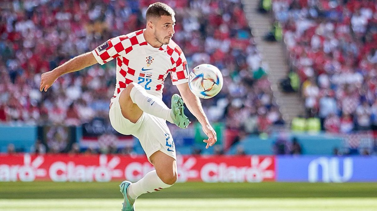 Febinthayyil's tweet photo. 🇭🇷 Josip Juranovic with a fantastic assist to put Croatia ahead vs Canada 👏🏽
#FIFAWorldCup | #CroatiavsCanada 
#Croatia #FIFAWorldCupQatar2022 https://t.co/9LhCYiocAQ