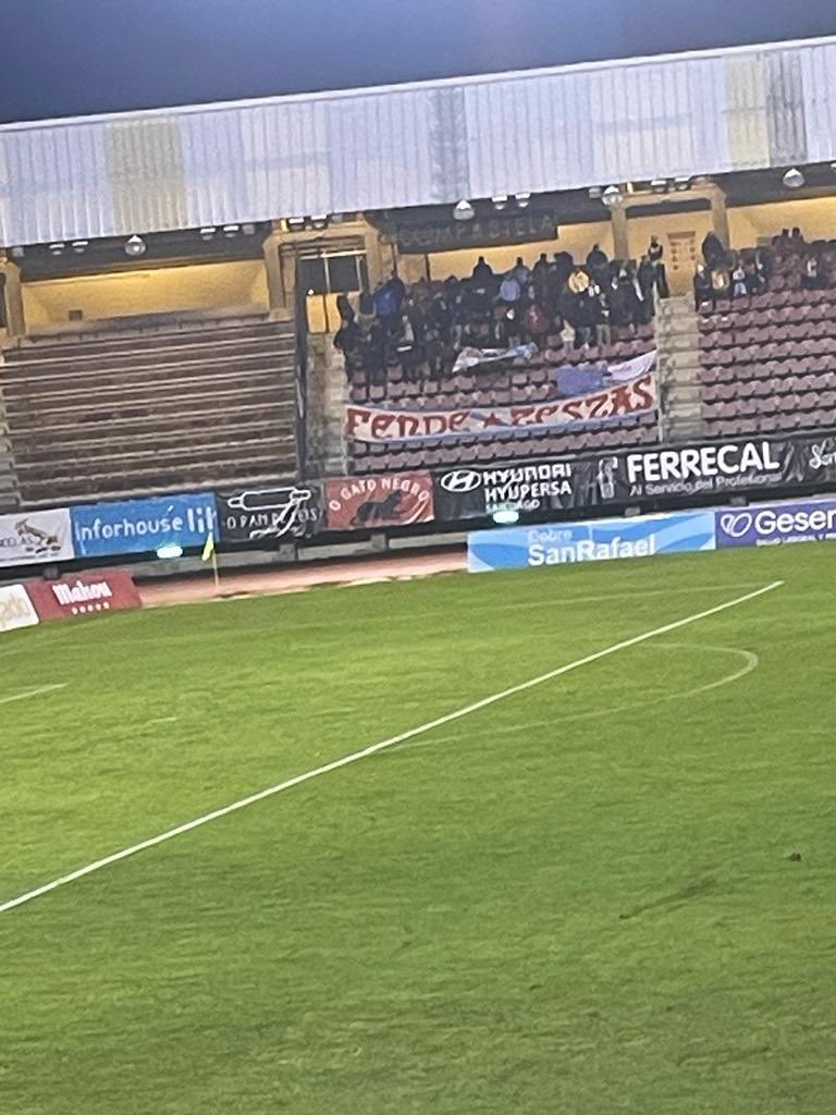 footballdonorte's tweet photo. Fende Testas. Compostela vs Real Aviles. https://t.co/grCY8IS8Id