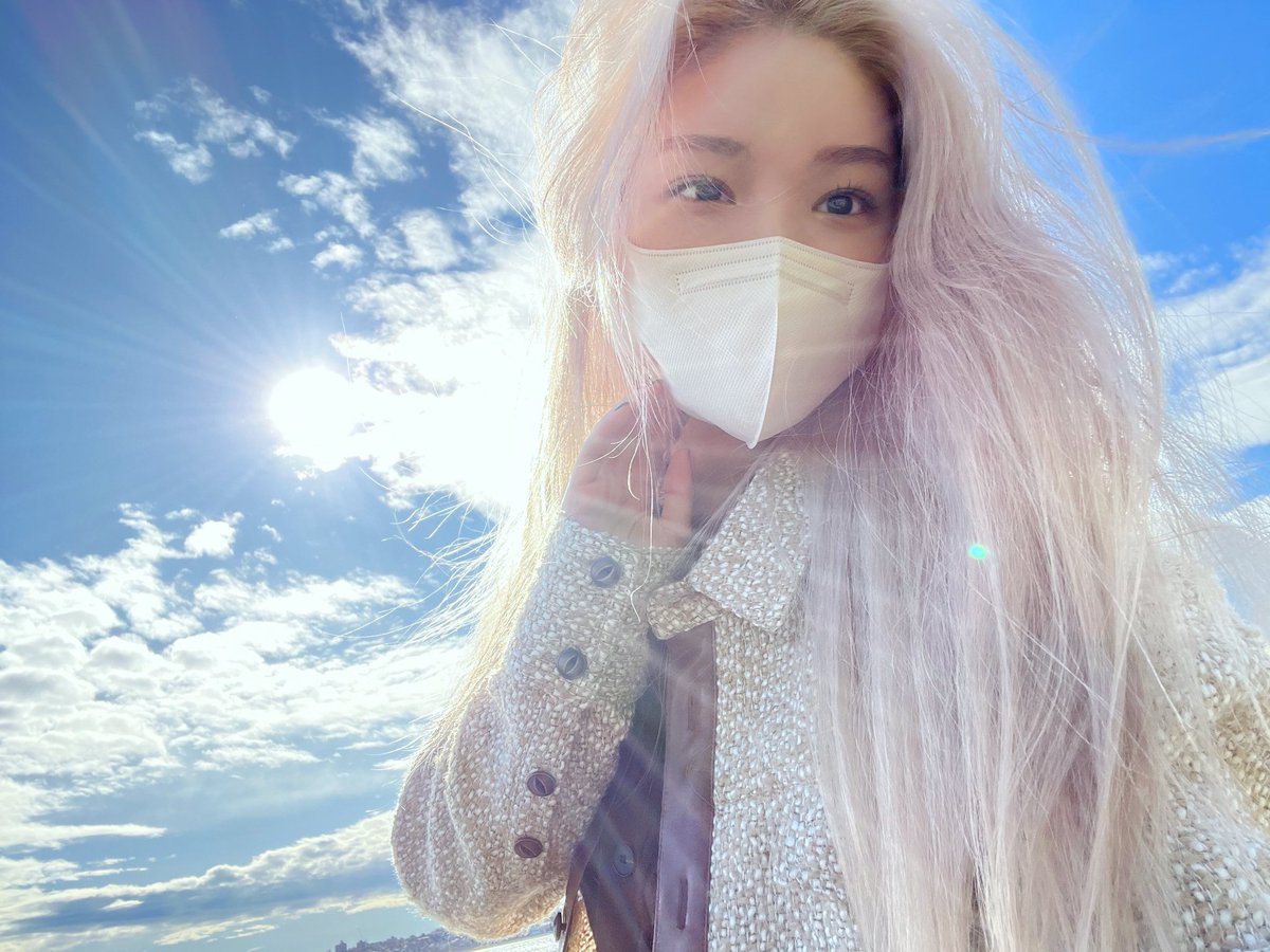 cuuhngha's tweet photo. the sun bother you no more. https://t.co/qhJ40rFZHy