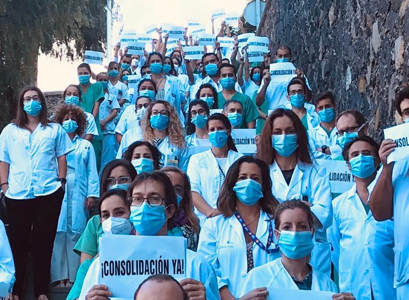 MedicosCanarias's tweet photo. NO VAMOS A CONSENTIR QUE SE NOS CONSIDERE EMPLEADOS DE SEGUNDA!! Seguiremos peleando por unas condiciones justas para nuestra consolidación. https://t.co/oqNTUcZF9y