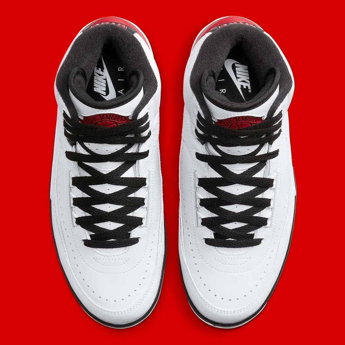 SneakerNews's tweet photo. Official Images: Air Jordan 2 "Chicago." Cop or PASS?
📰: https://t.co/QDIxnCygMC https://t.co/NIvG52EoYp