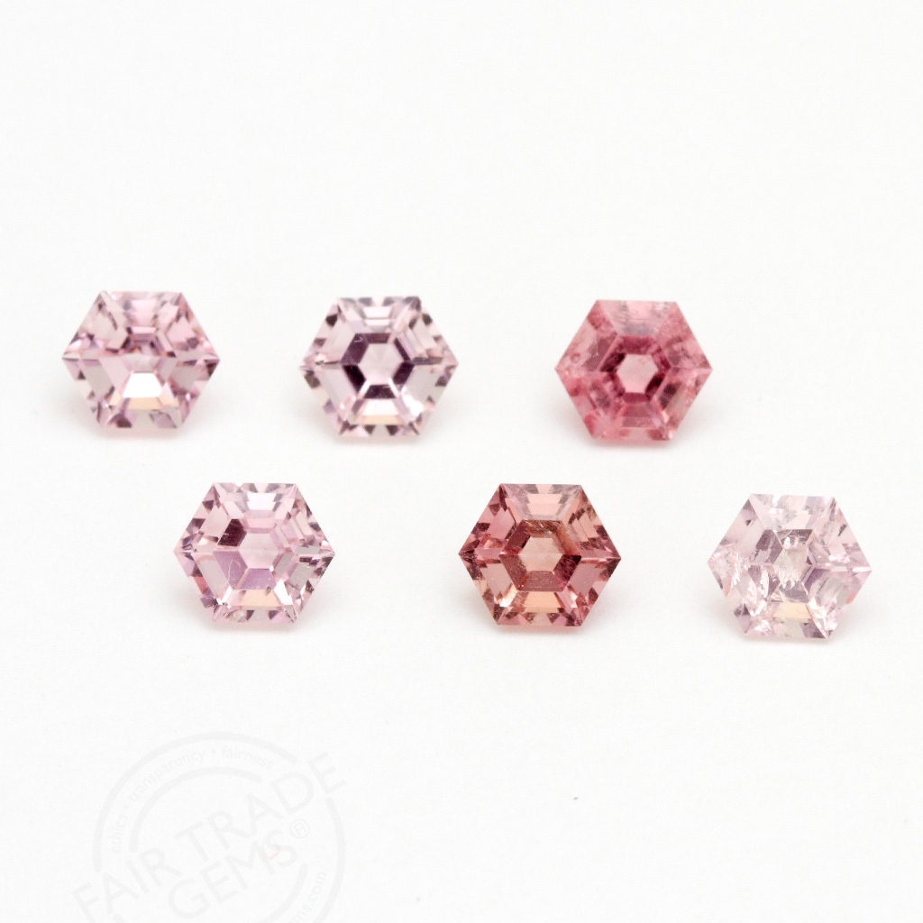 ColumbiaGemHous's tweet photo. Tourmaline from Nigeria is such stunning pinks. These are 4.5mm size hexagons in step cuts, creating a simple yet crisp geometric pattern. ⁠
⁠
#hex #nigerian #tourmaline #pinkisin #prettyinpink #pinkismyfavoritecolor #geometric #hexagon #hexedme #columbiagemhouse #fairtradegems https://t.co/x6v9ZXaI7k