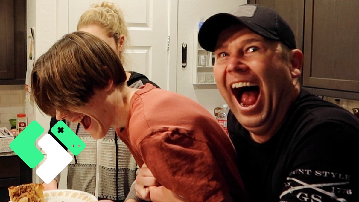 Clintus's tweet photo. New vlog just went up.
My Pop's first Thanksgiving in his new house:
https://t.co/MyN6mYPr8J #VlogOn https://t.co/5h5ANLcfuj