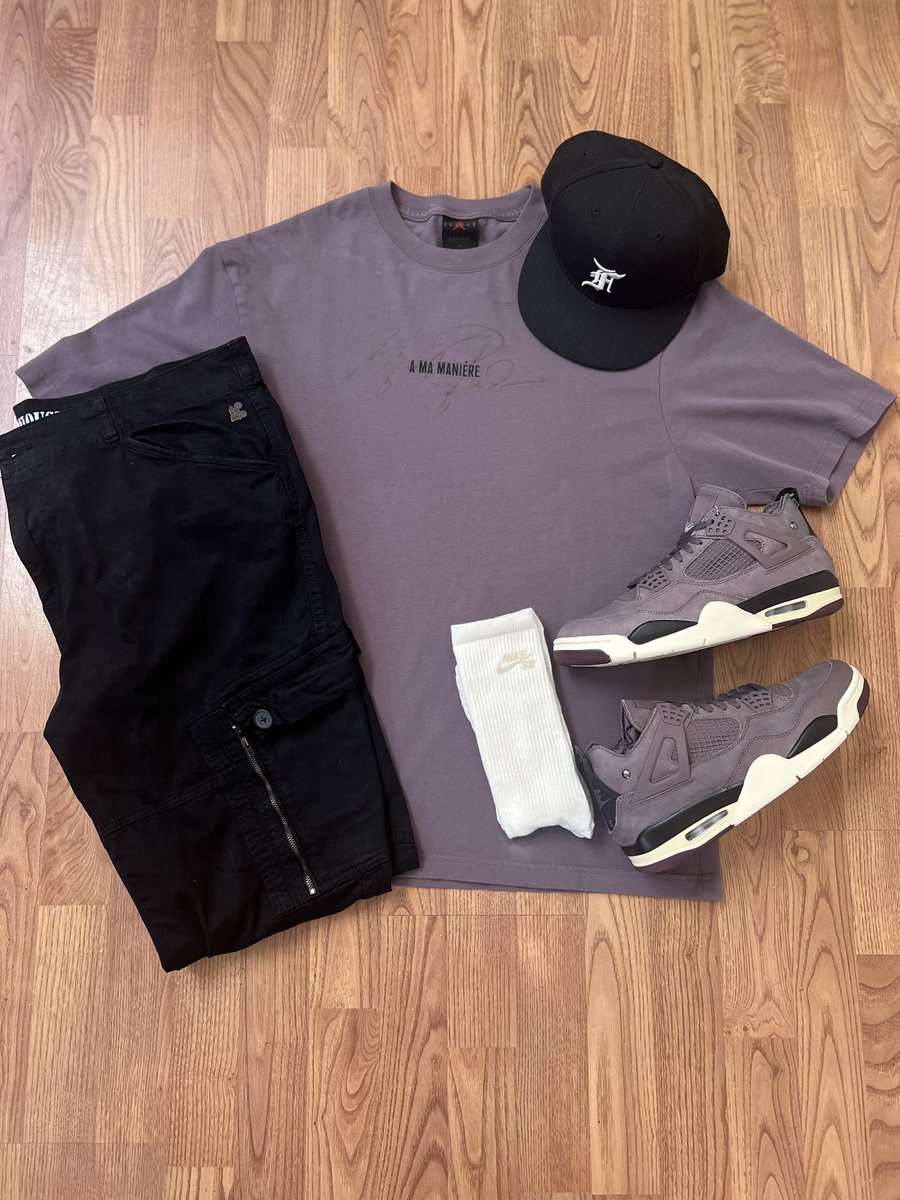 ham4114's tweet photo. Sunday set 😎
🧢@fearofgod 
👕@maniere_USA X @jordan
👖Grindhouse Denim
#jumpman #amamaniere #fearofgod #outfit #outfitgrid  #sundayset #yoursneakersaredope #SneakyGirls #sneakerHERhead #snkrsliveheatingup #heatcheck #kicksonfire #sneakerpics #kotd #sneakersunday #grindhouse https://t.co/vXkfyOwCE4