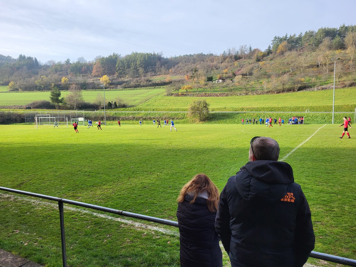LennoxLudi65's tweet photo. Sonntagsfreuden rund um #Tauberbischofsheim. Das Spiel in #Hundheim fiel wegen Nebels aus, daher ging es nach #Külsheim (11. Liga) und dann nach #Dittwar (8. Liga). #groundhopping #sundayvibes #amateure https://t.co/LA5pmFKie1
