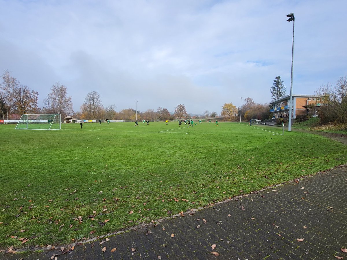 LennoxLudi65's tweet photo. Sonntagsfreuden rund um #Tauberbischofsheim. Das Spiel in #Hundheim fiel wegen Nebels aus, daher ging es nach #Külsheim (11. Liga) und dann nach #Dittwar (8. Liga). #groundhopping #sundayvibes #amateure https://t.co/LA5pmFKie1