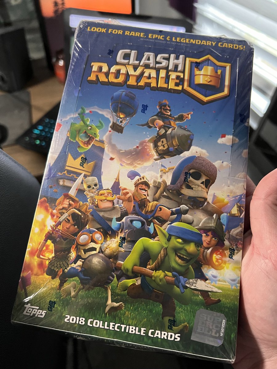 Giving away another sealed box of 2018 #ClashRoyale trading cards. 

✅ RT &amp; Follow to enter
✅ I ship globally 
✅ Winner announced Dec 1