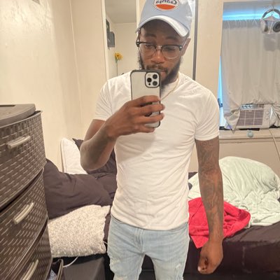 215_Goat's tweet photo. #NewProfilePic https://t.co/AHbdfdu7jV