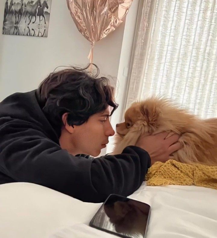 miwaykei's tweet photo. — boyfriend material diego lainez. https://t.co/PAv0OLLC4z