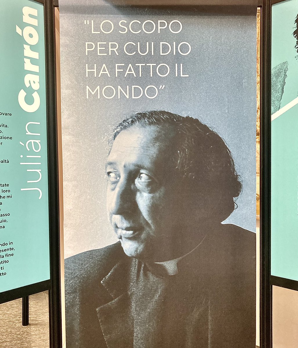 csbn1901's tweet photo. #giussani100  #RegioneLombardia
https://t.co/ybw5Yf2gMt
Mostra per i 100 anni dalla nascita di don Luigi Giussani , promossa dalla Regione Lombardia, che ha ospitato per 5 giorni la mostra in un sala della sede della Regione , in piazza Lombardia a Milano ( Italy ). https://t.co/EvuUZjPCNd