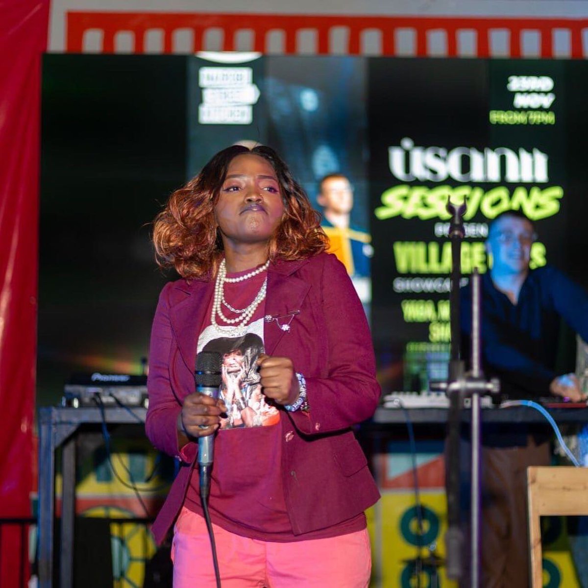 usanii_ke's tweet photo. Last Wednesday’s Usanii Session was one for the book!

Thank you guys for turning up!

We do it again on the 3rd of December with Villagecuts pale Ethos nairobi 

Entry fee 500 .See you then🤝

#usanii#usaniisession#villagecuts#livemusic#ethos#nairobistreetkitchen https://t.co/irppiih7vd