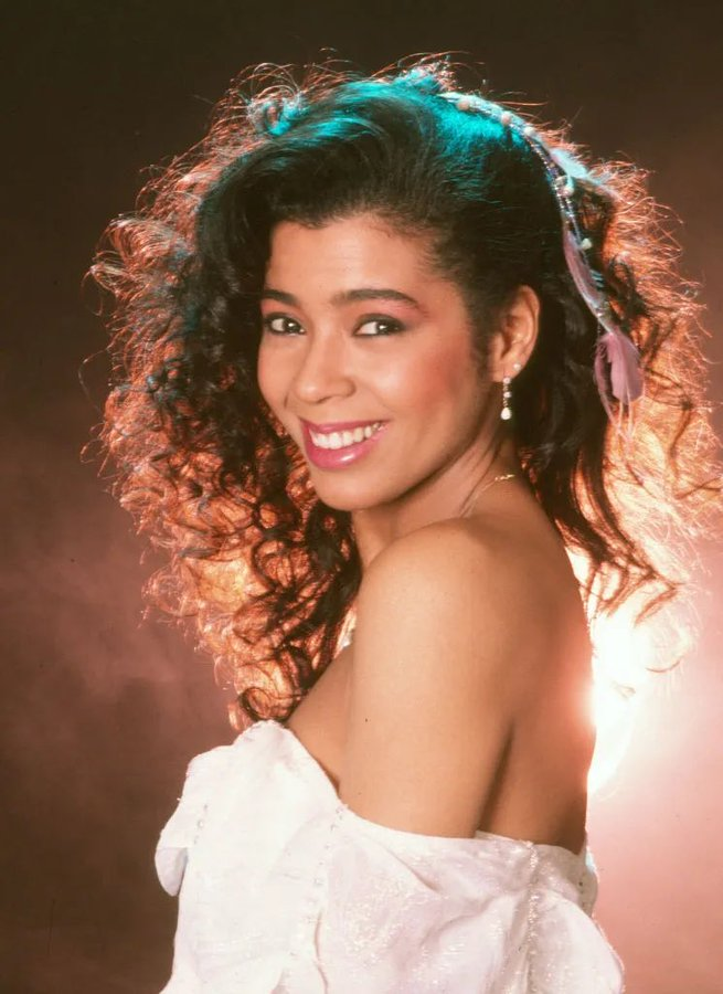 Botticelli360's tweet photo. @Irene_Cara RIP @Irene_Cara, you will be always our Queen https://t.co/cxTOHxWGQ0