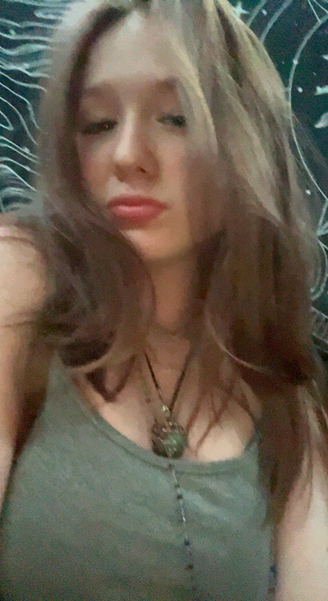evalynnsells's tweet photo. dm me for menu daddies;) #selling #sellingcontent #cashapp #content #daddy #buyingcontent https://t.co/kr3iNFfIev
