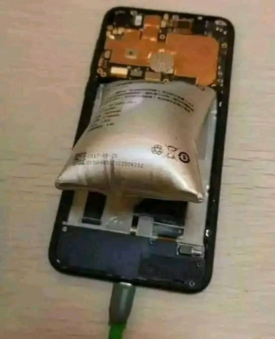 Nick_SBT's tweet photo. My phone after tweeting #freeSichei since Monday😂
#kalenjins #ShinCityEldoret https://t.co/dDUh3KhTCS