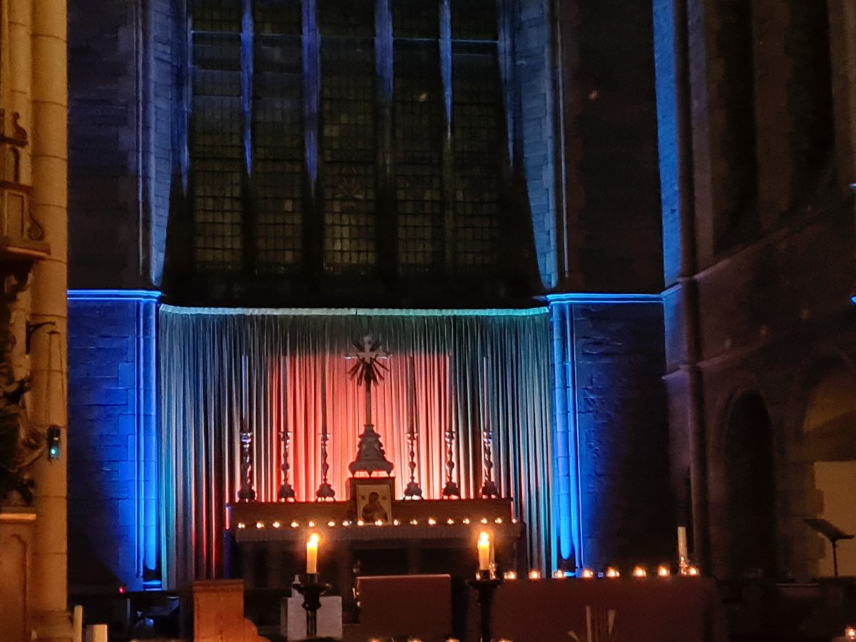 revphilipgreen's tweet photo. Splendid #AdventProcession @StMarysPB - a beautiful way to reflect on what is to come. Thanks, @Rev_Stef and team! #Maranatha https://t.co/3QVeoNWb7H