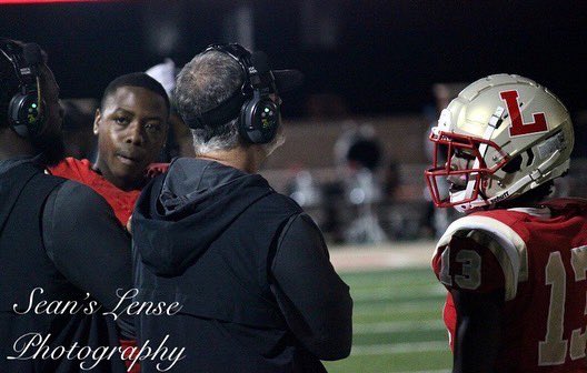 SeansLens's tweet photo. Don’t We All Love Friday Night Football📸🏈 
•
@lhsfootballbooster #sportsphotography #explorepage #personalphotographer #oxfordphotographer #oxfordms #olemiss #lafayettecounty https://t.co/Af3GecMZrO