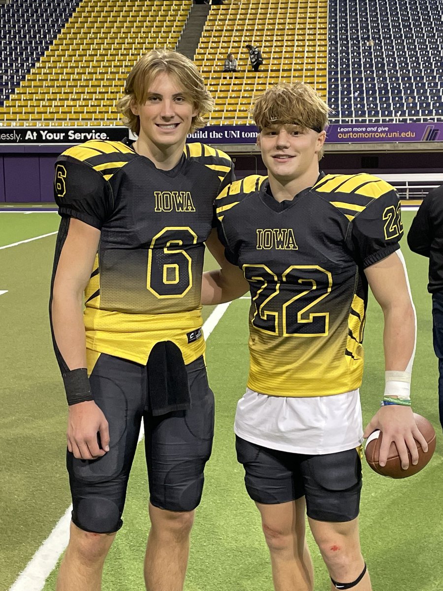 kellennmoore's tweet photo. Had an awesome time today playing in the @riverbattlebowl. Thank you for everyone that came and supported me today! 
Team Iowa Won!!
Defensive MVP. 
@CoachAlford11 @PrepRedzoneIA @RadioEgesdal https://t.co/eisyiJmXf6