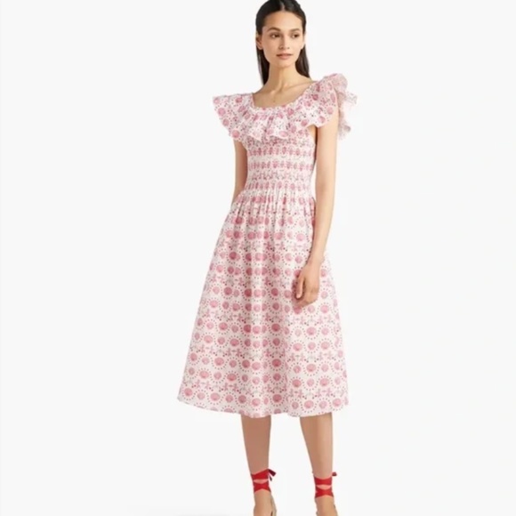 So good I had to share! Check out all the items I'm loving on <a href="/Poshmarkapp/">Poshmark</a> from <a href="/jensposhpit/">Jen Alvis</a> #poshmark #fashion #style #shopmycloset #nike #hillhouse: posh.mk/Xj5FXq5Bxtb