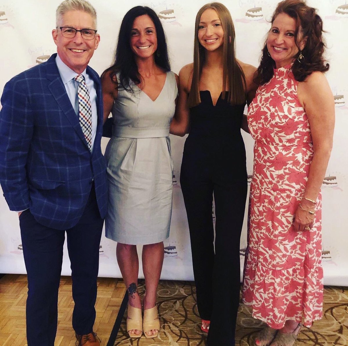 🚨 Tune in @ 6:10a TOMORROW when we kickoff our annual #OneMAGICALWish 🥳

Last year YOU helped us donate over 2,300 gifts to #OneWishProject and this year we are hoping for even more. 

Every child should have the joy and memory of a birthday celebration. 
#MorningMAGIC