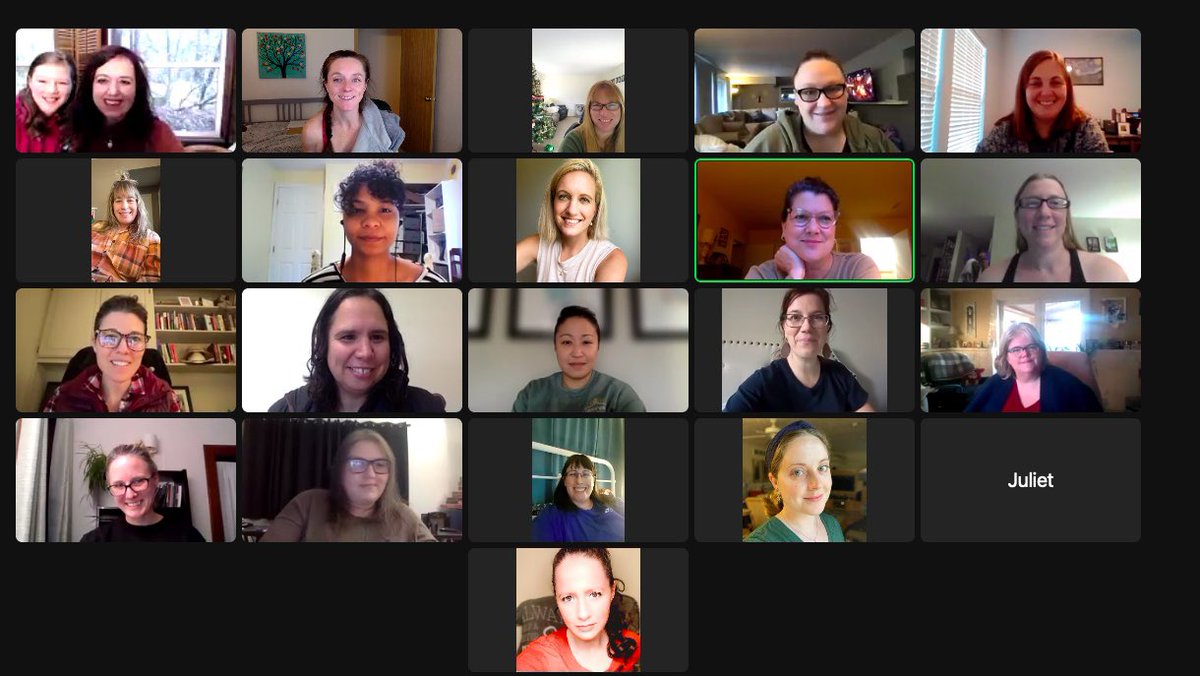 authorjesspayne's tweet photo. Thanks for another great sprint #MomsWritersClub! Reminder our next Wednesday night chat is this week! #NaNoWriMo #WritingCommunity https://t.co/ntRzRD3dA7