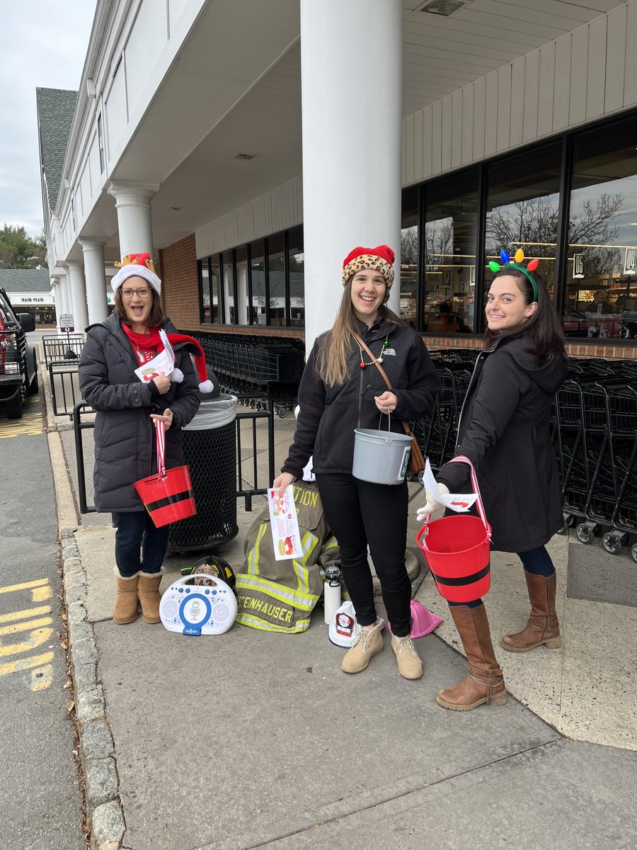 WWVFC's tweet photo. Save the date! West Windsor Volunteer Fire Co. #1 is hosting its annual Breakfast with Santa, Sunday, December 4th, 8:30AM to 1PM, at 153 South Mill Rd., West Windsor, NJ 08550. More info at https://t.co/EqDbxGSYF6 https://t.co/BwHxlsyx1C