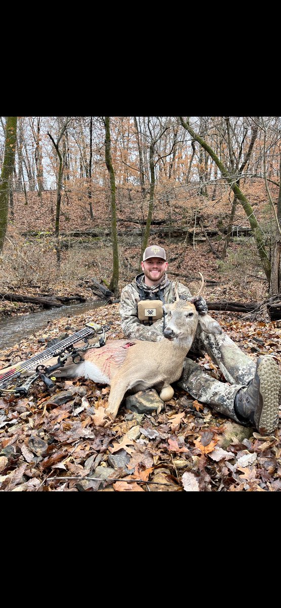 Darby7Austin's tweet photo. Put the #maniacsmack on this spike buck this morning! https://t.co/1aHb53aL5j