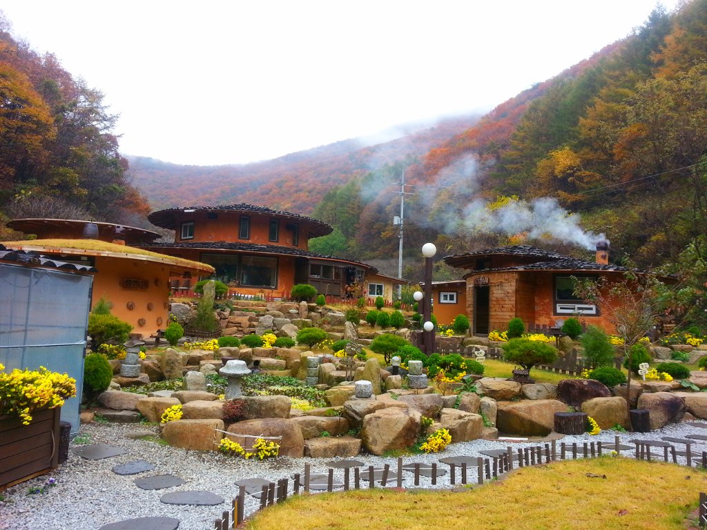 while in this day in autumn
a scenery in effect
will not soon be forgotten
with nature at its best...