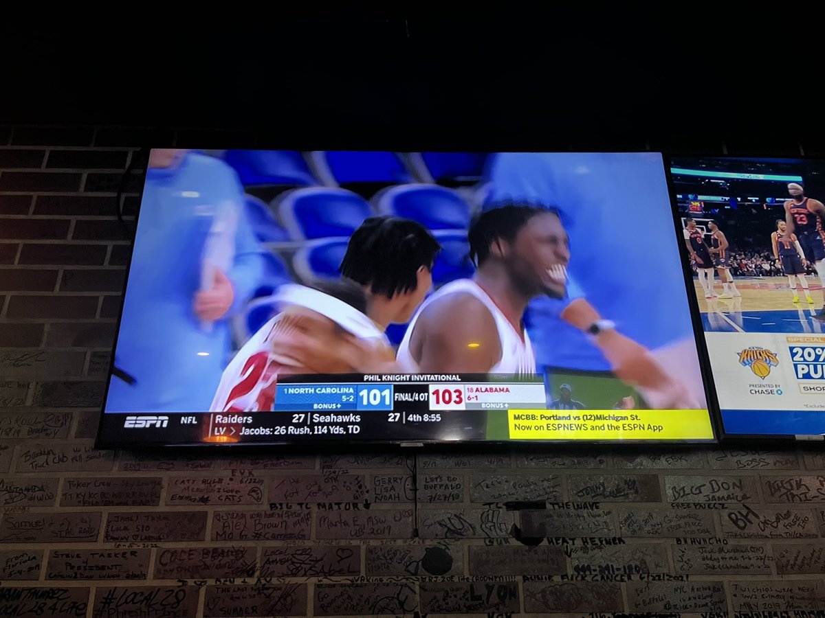 uatiki's tweet photo. @AlabamaMBB What a win against @GoHeels. #NotJustAFootballSchool #4OT #101PowderBlueTeam #103GoodGuys #PhilKnightInvitational #Rolleth #FutureIsBRIGHT https://t.co/jwaauETzBe