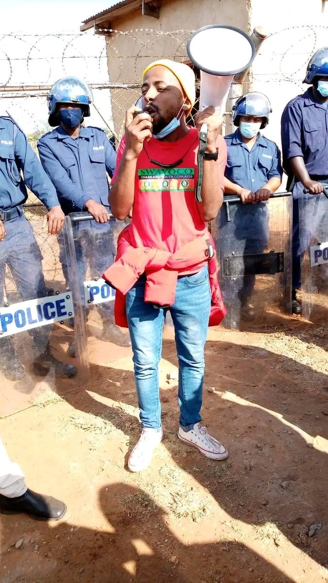 SWAYOCO's tweet photo. Yesterday in the evening mswati's police travelling in four cars abducted SWAYOCO Secretary General @MatseThembinko2 outside the University of Swaziland, Kwaluseni campus, blindfolded him and threw him into their car. They tortured him heavily asking for guns https://t.co/UU8yGamkkx