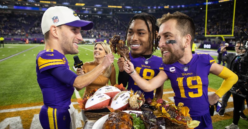 Vikings's tweet photo. Best Thanksgiving ever.

#Skol