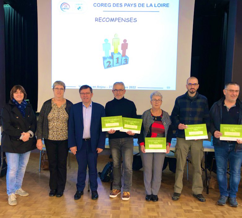 chalopinbauge's tweet photo. Présence ce matin à l’Ag du @Coreg @paysdelaloire @FFCT à @verriereenanjou aux côtés du @Cros pour saluer le travail de Mme François -une grande dame qui quitte la présidence. L’occasion de saluer au nom @Maine_et_Loire le travail des Assos cyclotourisme #PDIPR @Anjoutourisme https://t.co/bElGY92ZkO