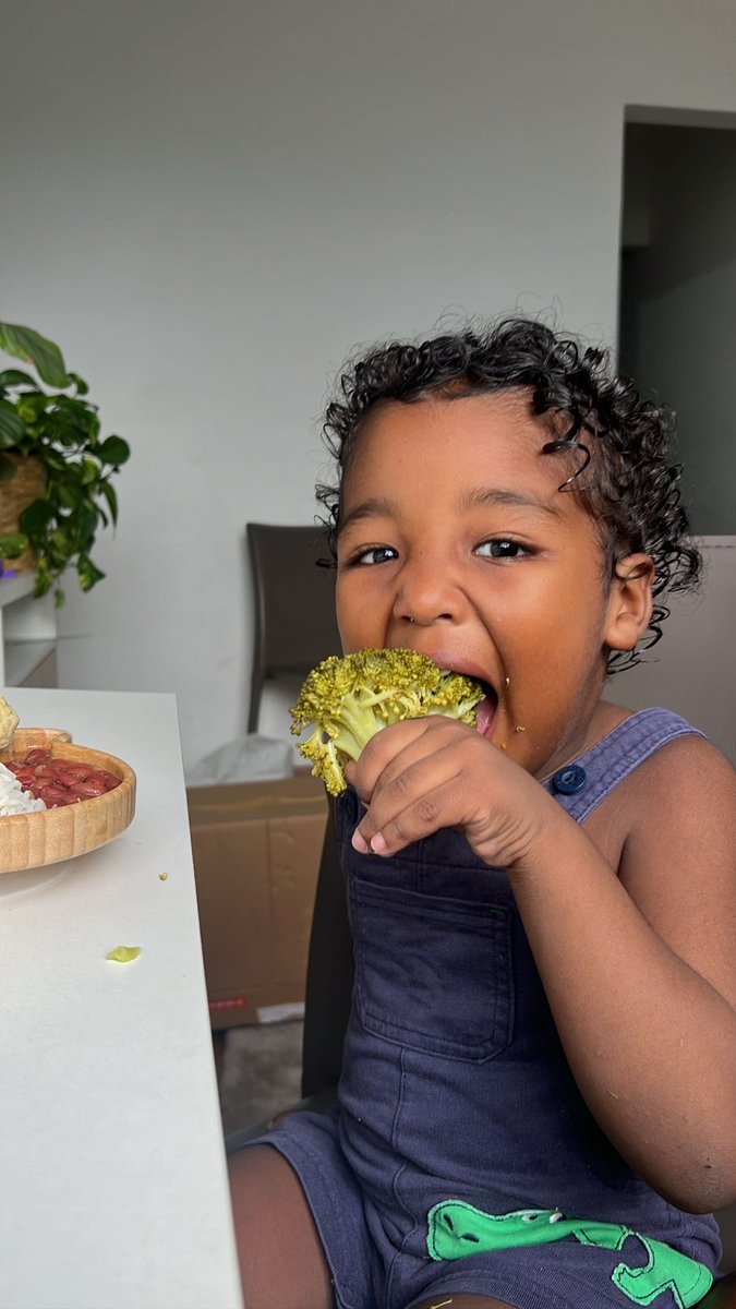 Ele ama brócolis🥹🥦