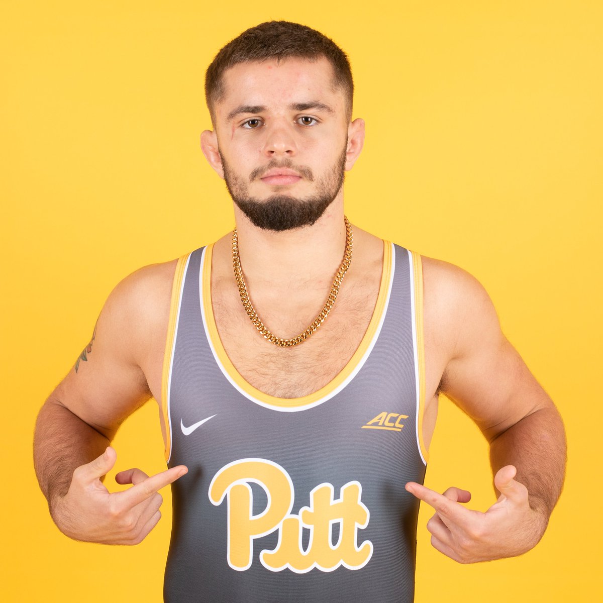 Mat Town Open 🏆 Champions 

Ryan Michaels » 141 Pounds
James Lledo » 184 Pounds

Great job, guys! 👏

#H2P » #PINZBURGH